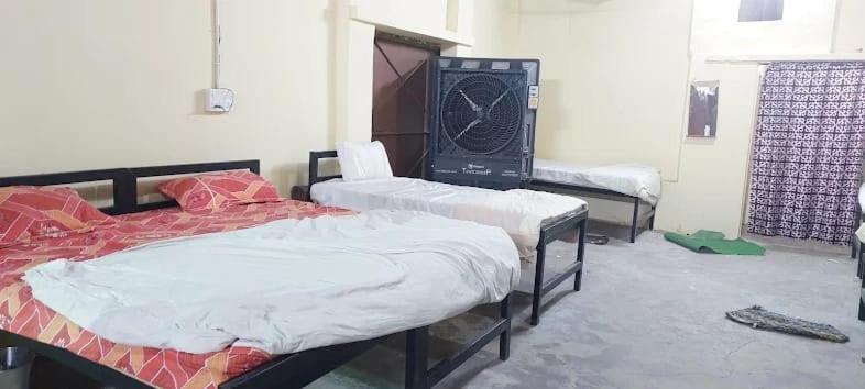 Hotel Shree Kashi Govardhan Dham Ujjain Esterno foto